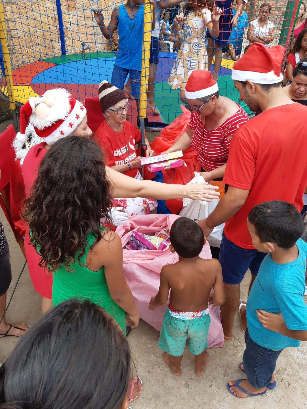 FINAMA promove entrega de 430 brinquedos para crianças da Capela Nossa Senhora de Fátima